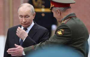 Комісар ЄС розкрив, що змусить Путіна погодитися на переговори