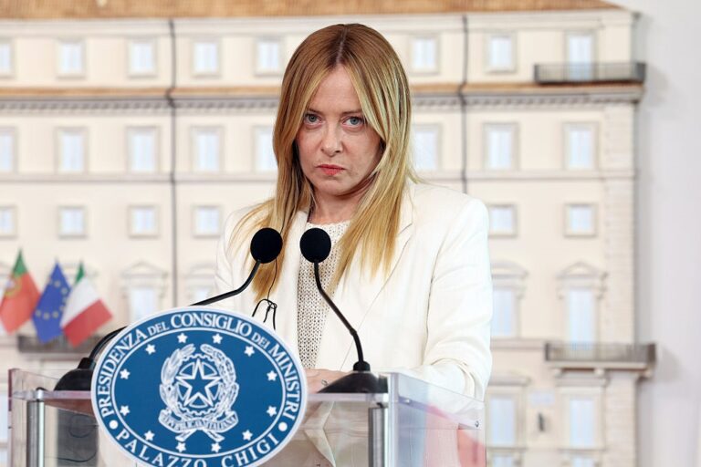 Мелоні планує вивести Іспанію із Шенгенської зони