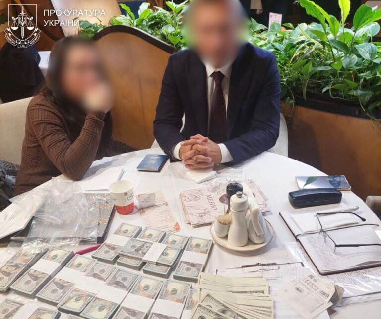 Обіцяв місце у Раді за $160 000: у Києві викрили політичну аферу