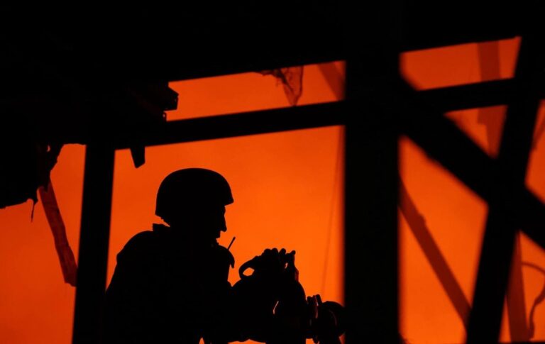 РФ поцілила в підстанцію швидкої допомоги в Києві