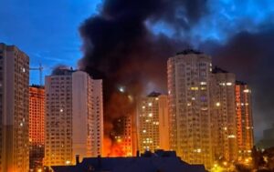 Росія атакувала Київ балістикою: прогриміли вибухи