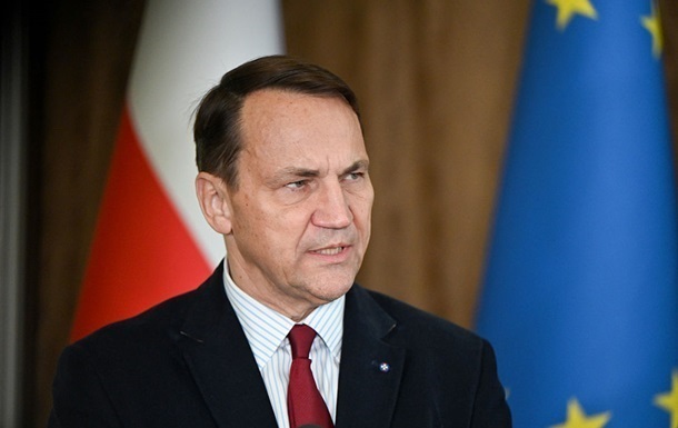 Сікорський попередив про провокацію РФ з українськими дронами