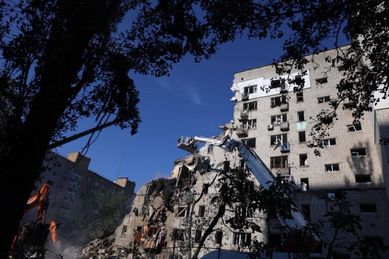 У Києві оголосили День жалоби після атаки РФ