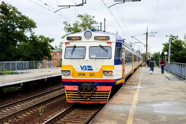 У Києві різко подорожчає проїзд у міській електричці