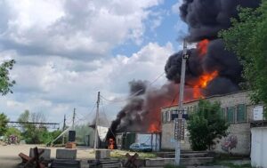 У Миколаєві пошкоджені дві АЗС внаслідок атаки дронів