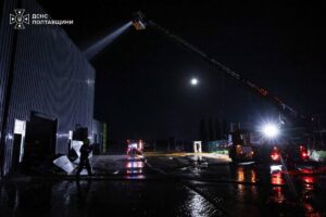 Удар по Полтавщині: загинула людина, спалахнув термінал Нової пошти