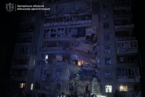 Удар по Запоріжжю: з&rsquo;явилися кадри наслідків