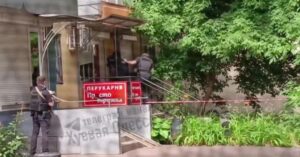 В Одесі затримали чоловіка, який у перукарні захопив заручників