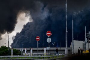 В Росії зупинив роботу стратегічний НПЗ – ЗМІ