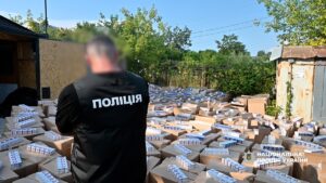 Під Києвом викрили склад контрафактних сигарет