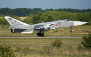 У Криму знищено літак Су-24М – Зеленський