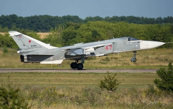У Криму знищено літак Су-24М – Зеленський