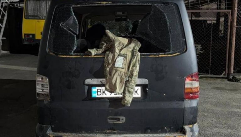 У Луцьку група людей напала на працівників ТЦК