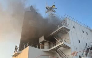 У ВМС пояснили, навіщо РФ атакує старі судна в Миколаєві