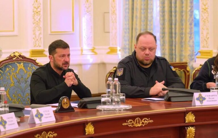 Зеленський присвоїв Стефанчуку ранг надзвичайного і повноважного посла